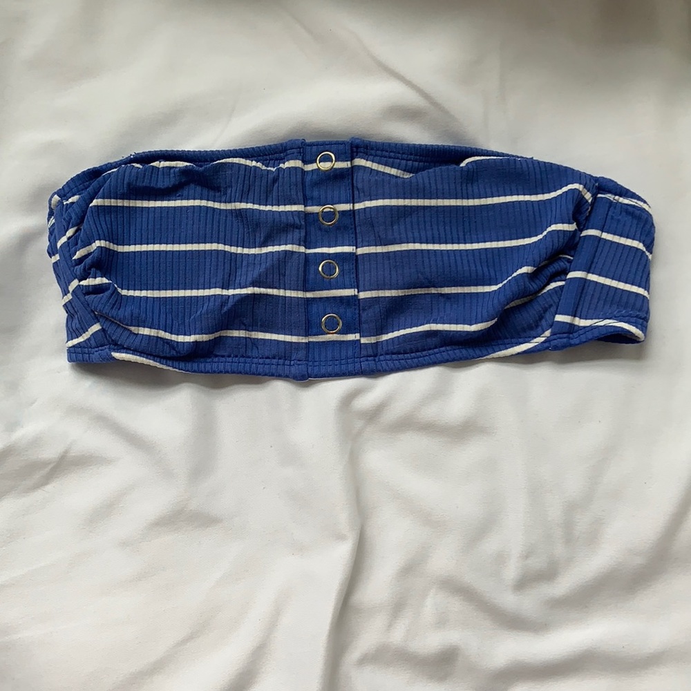 No shoulder stripped bikini top